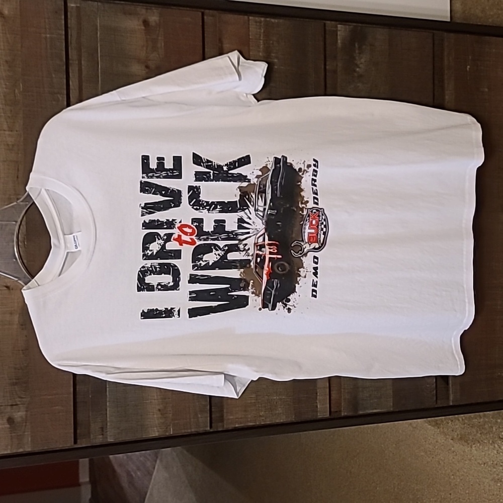 Graphic sports tee